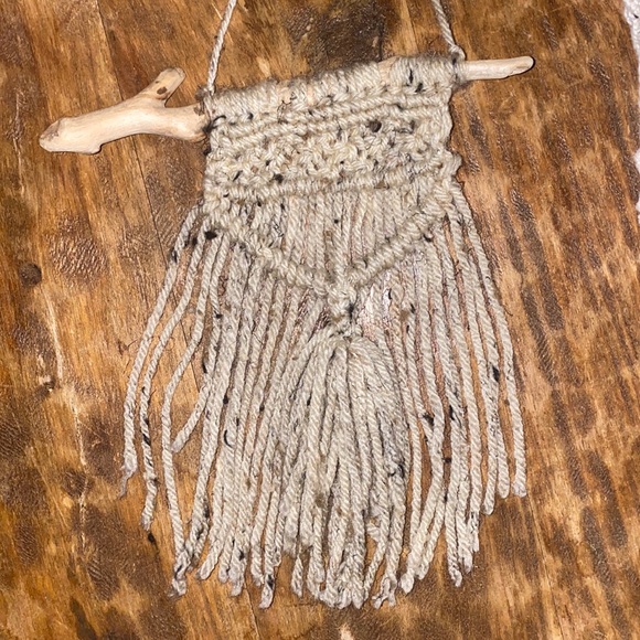 Mini Macrame - Picture 4 of 5